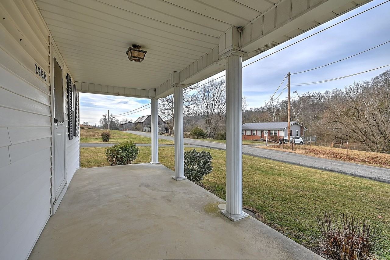 2980 Afton Rd - Photo 6 of 41