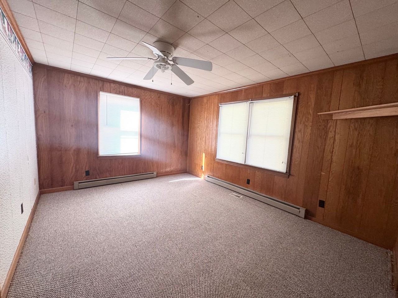 108B Jennings Dr - Photo 2 of 9