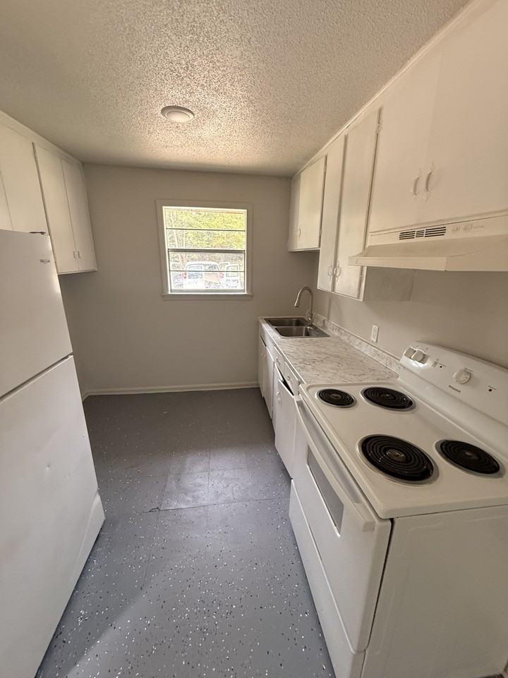 905 Parker St #B - Photo 5 of 7