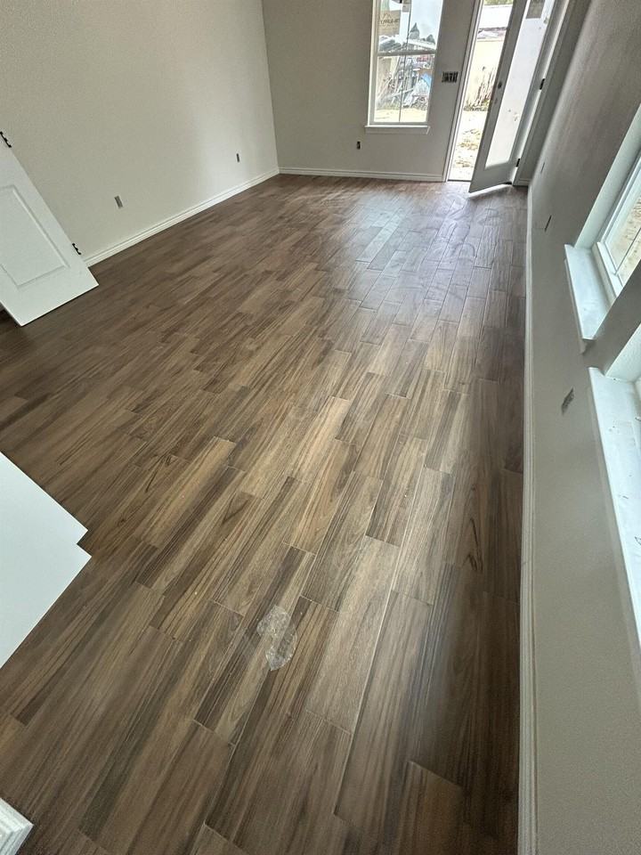 8435 Harvard St - Photo 2 of 8