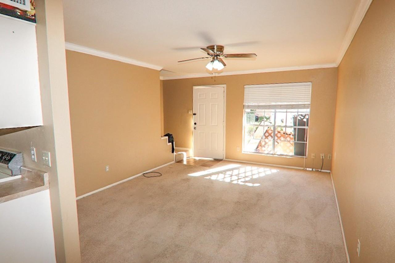 8648 Glen Meadow Ln - Photo 4 of 11