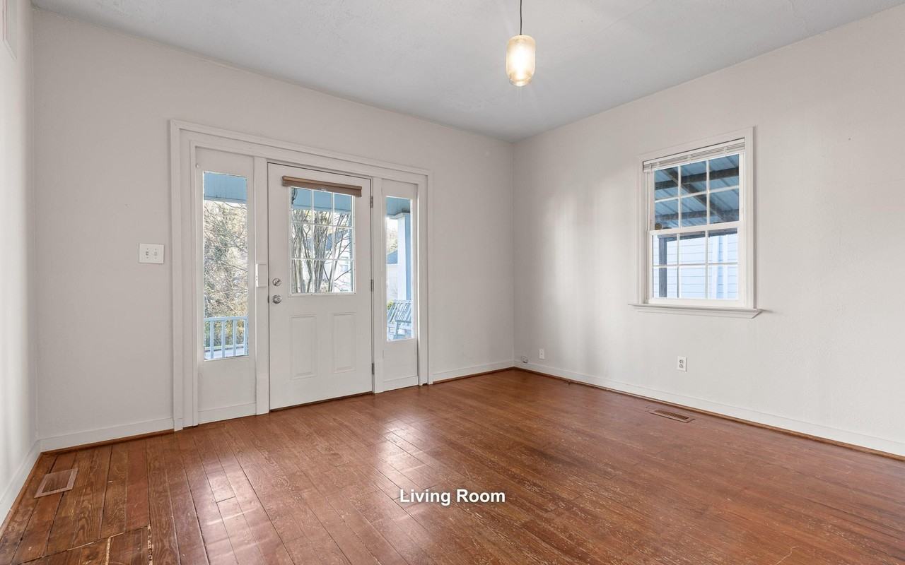 304 Keith St - Photo 4 of 28