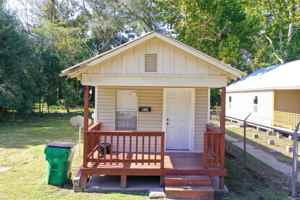 featured image of 411 W 29th Ave #1