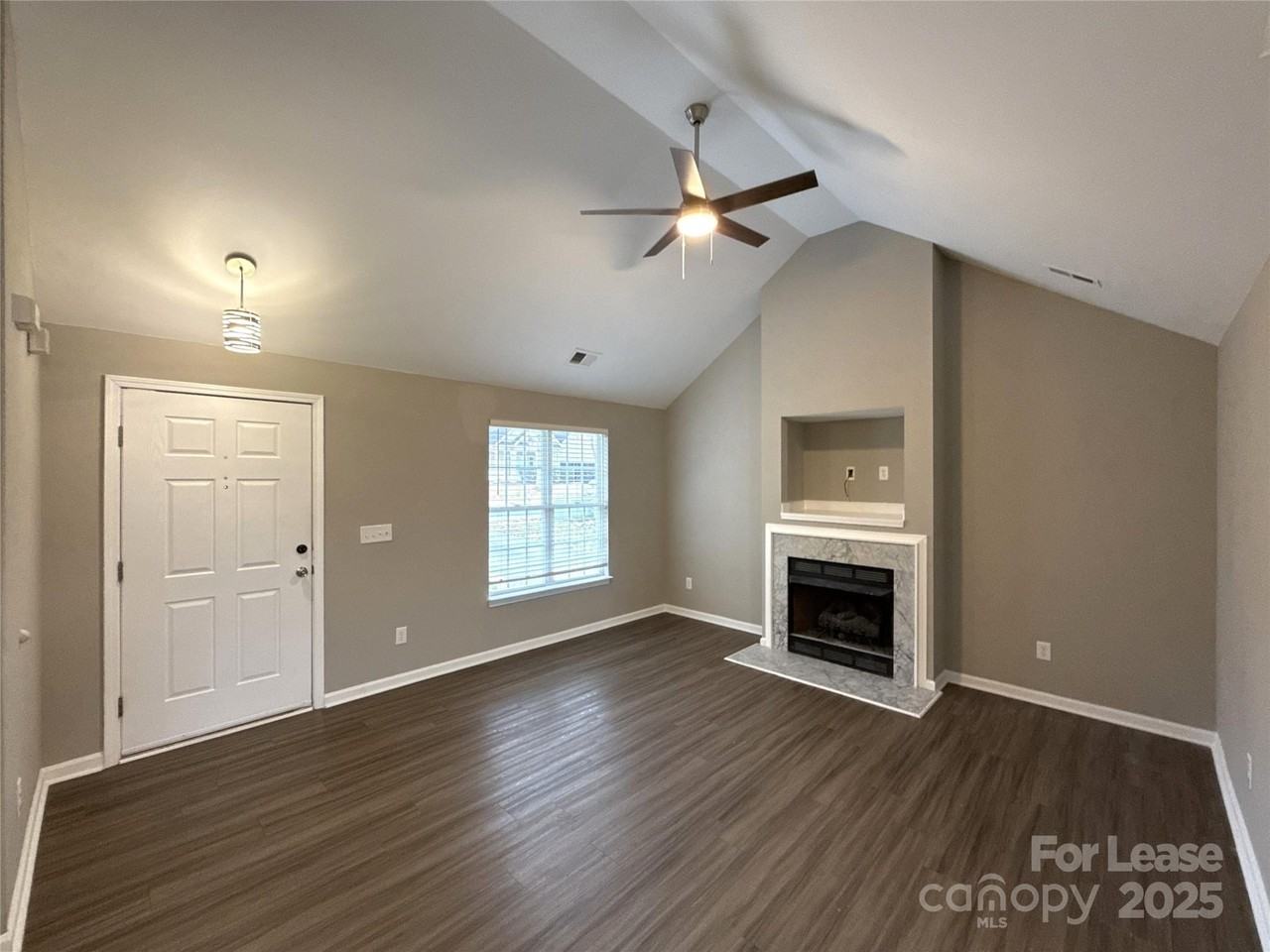 3631 Joel Turner Dr - Photo 3 of 15