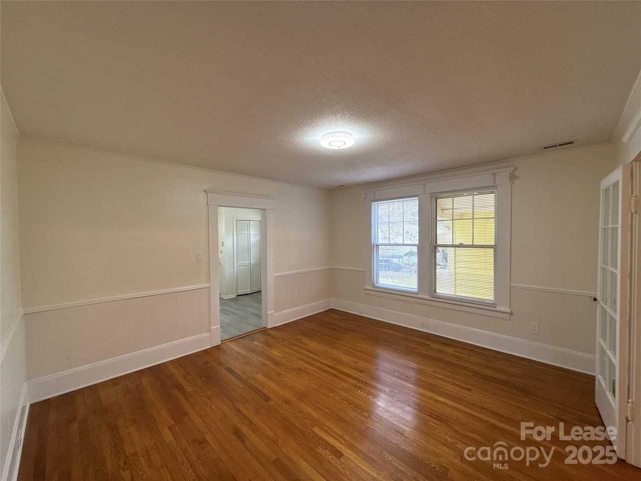 1516 Pleasant Plains Rd - Photo 4 of 12