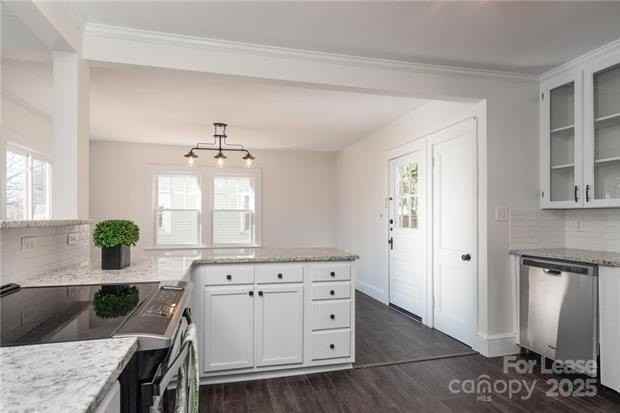 815 E Front St - Photo 5 of 17