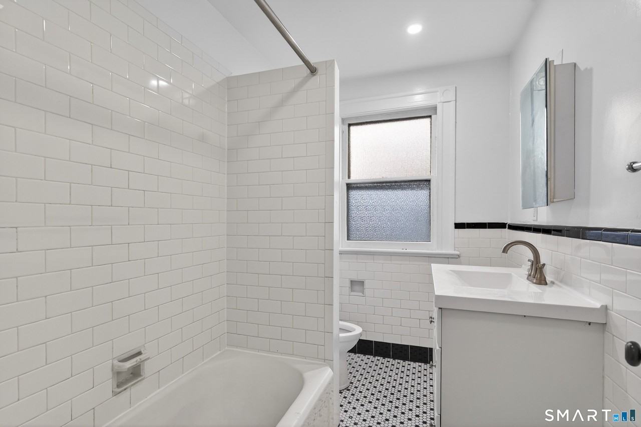 373 Wood Ave #1 - Photo 4 of 14