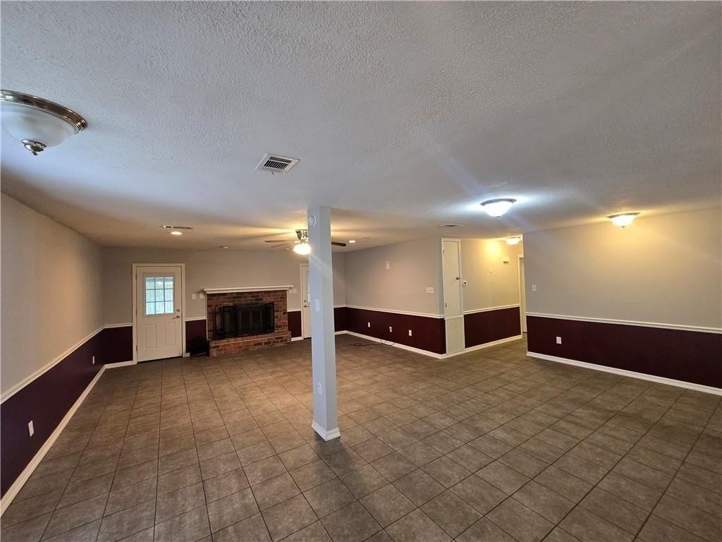 102 Everest Dr - Photo 3 of 23