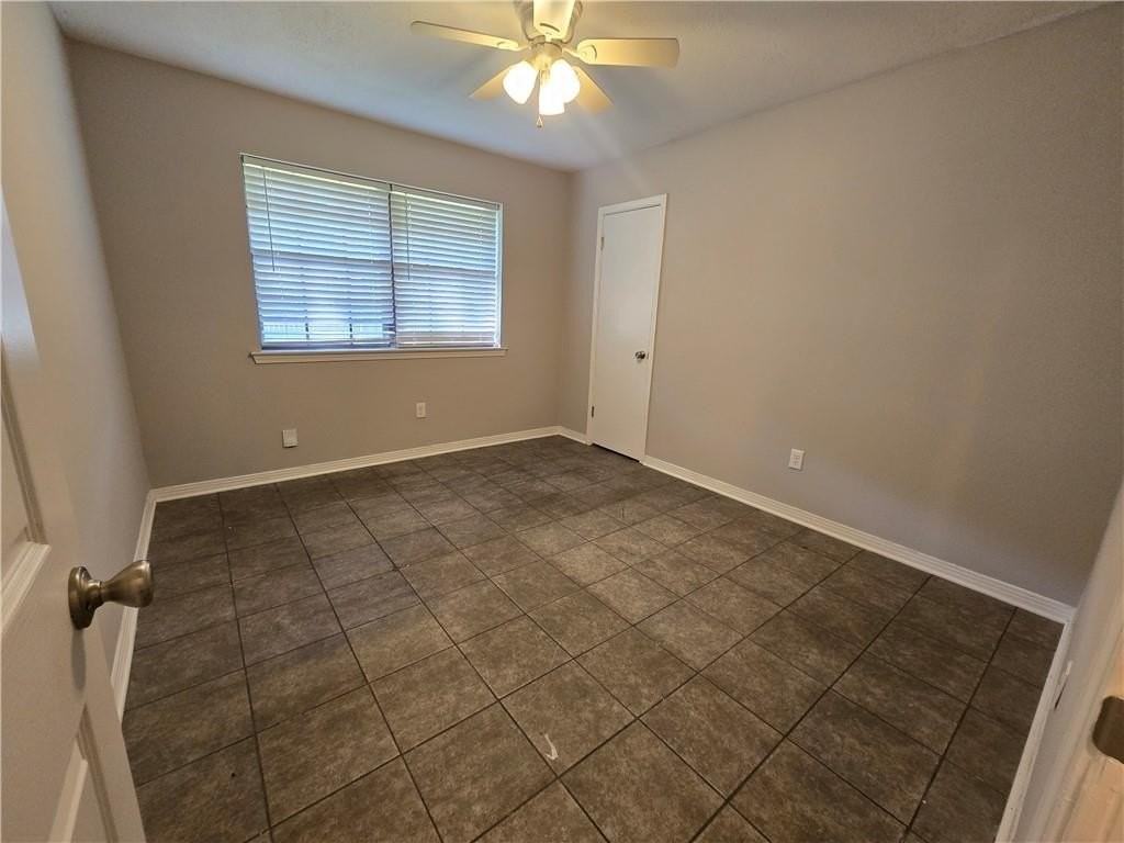 102 Everest Dr - Photo 5 of 23