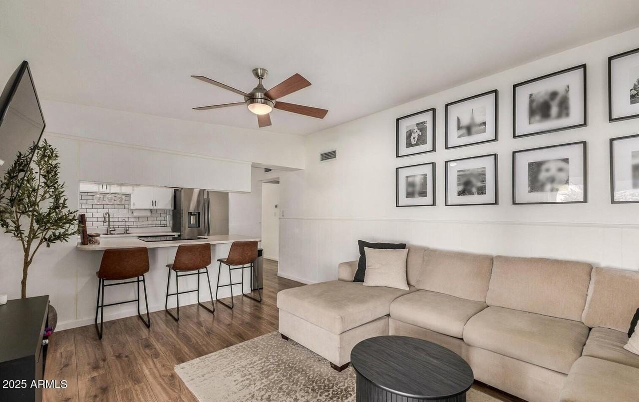 1964 E Wesleyan Dr - Photo 2 of 6