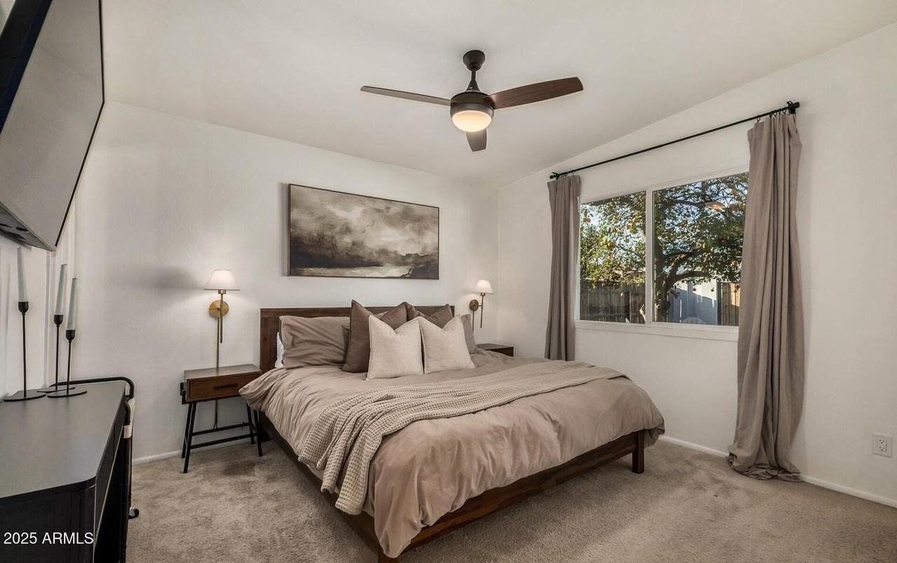 1964 E Wesleyan Dr - Photo 4 of 6