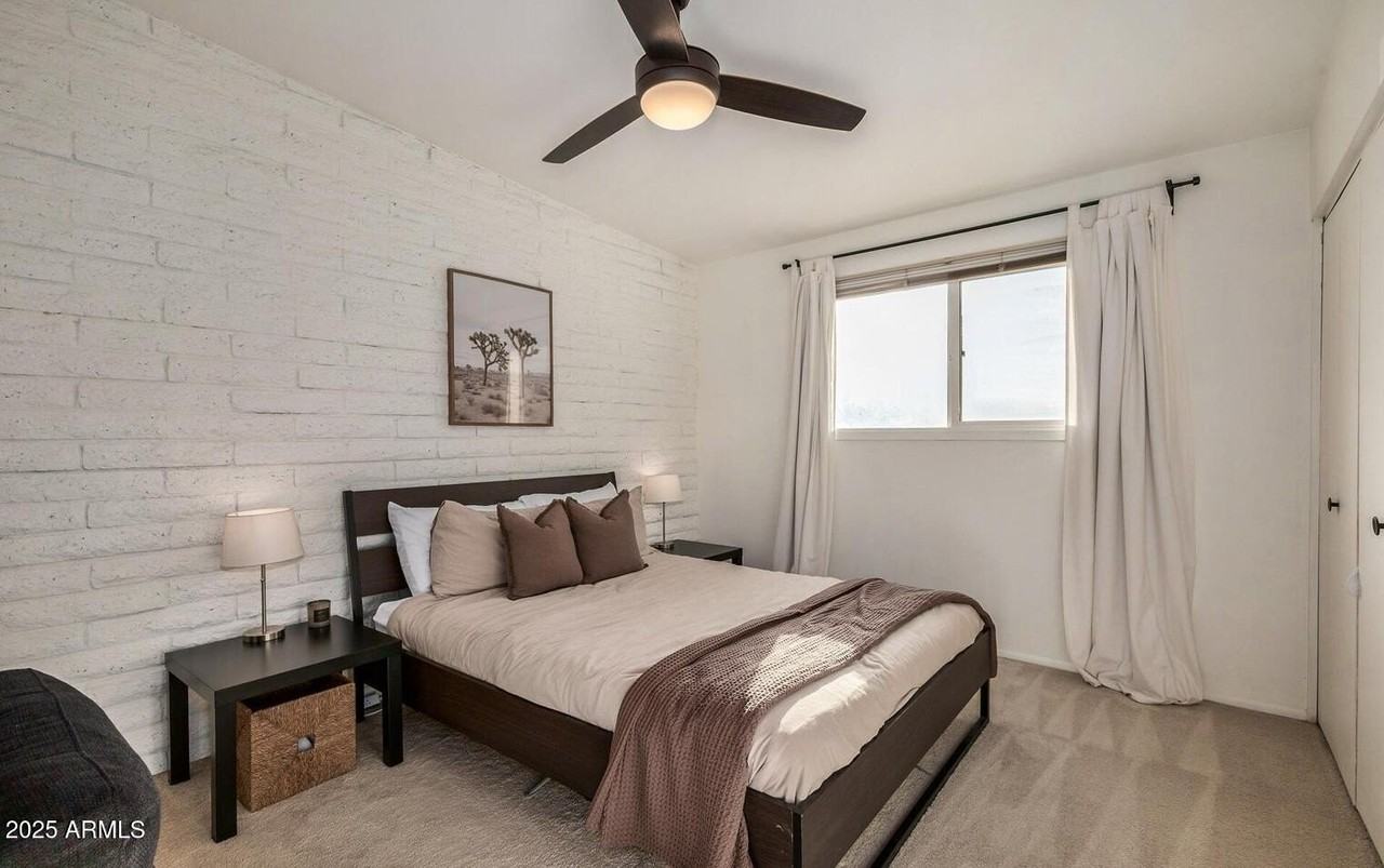 1964 E Wesleyan Dr - Photo 5 of 6