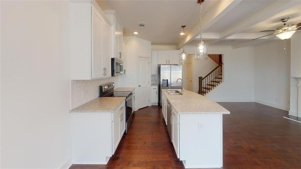 2253 Mulsanne Dr - Photo 2 of 28