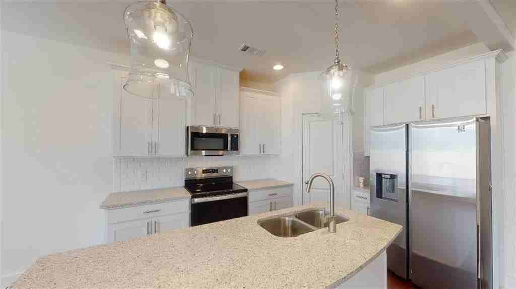 2253 Mulsanne Dr - Photo 4 of 28