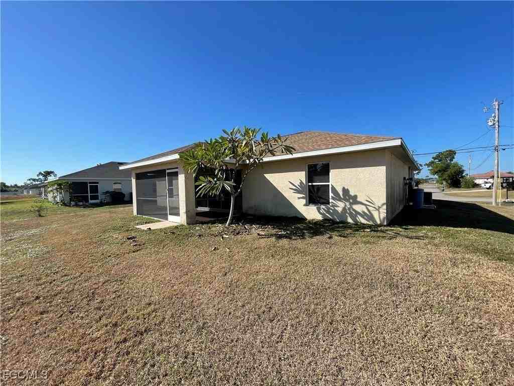 2639 Nw 24th Pl - Photo 3 of 25