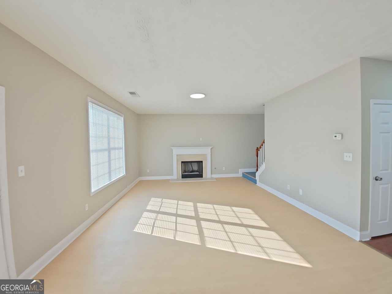 437 Bedford Xing - Photo 5 of 18