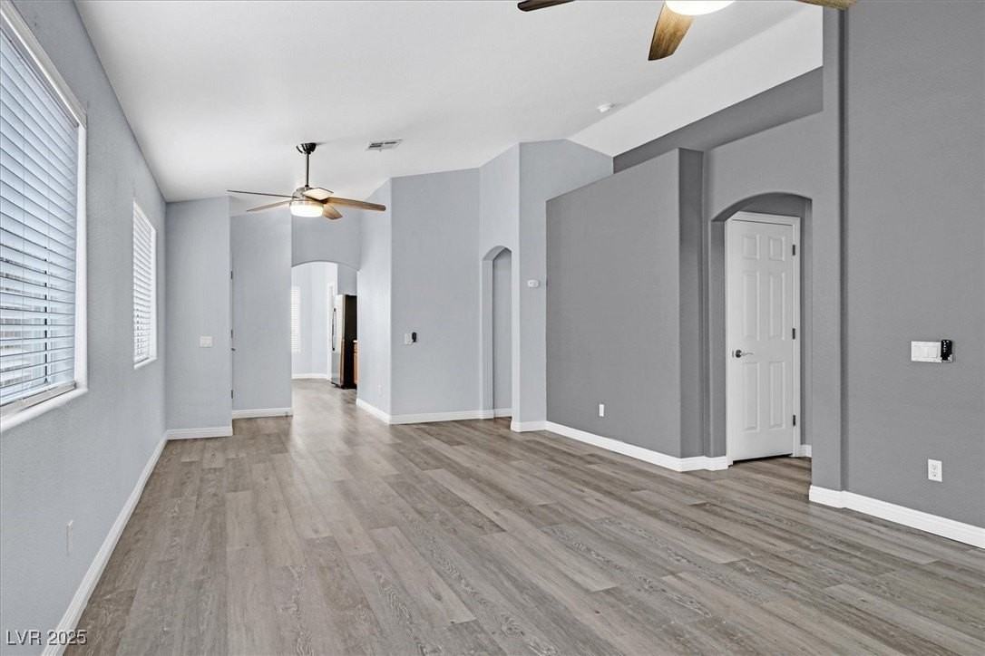 2126 Sunset Vista Ave - Photo 4 of 26