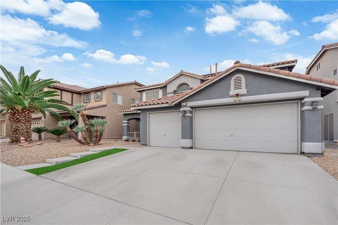 4319 Thunder Twice St - Photo 3 of 50