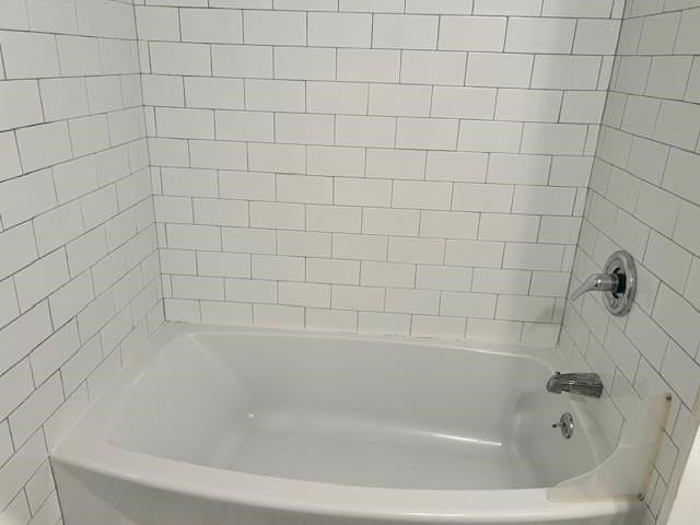 107 Waverly St #1 - Photo 5 of 13