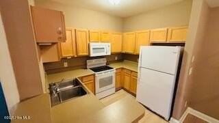 1936 Tara Ct Apt 104 #104 - Photo 4 of 8