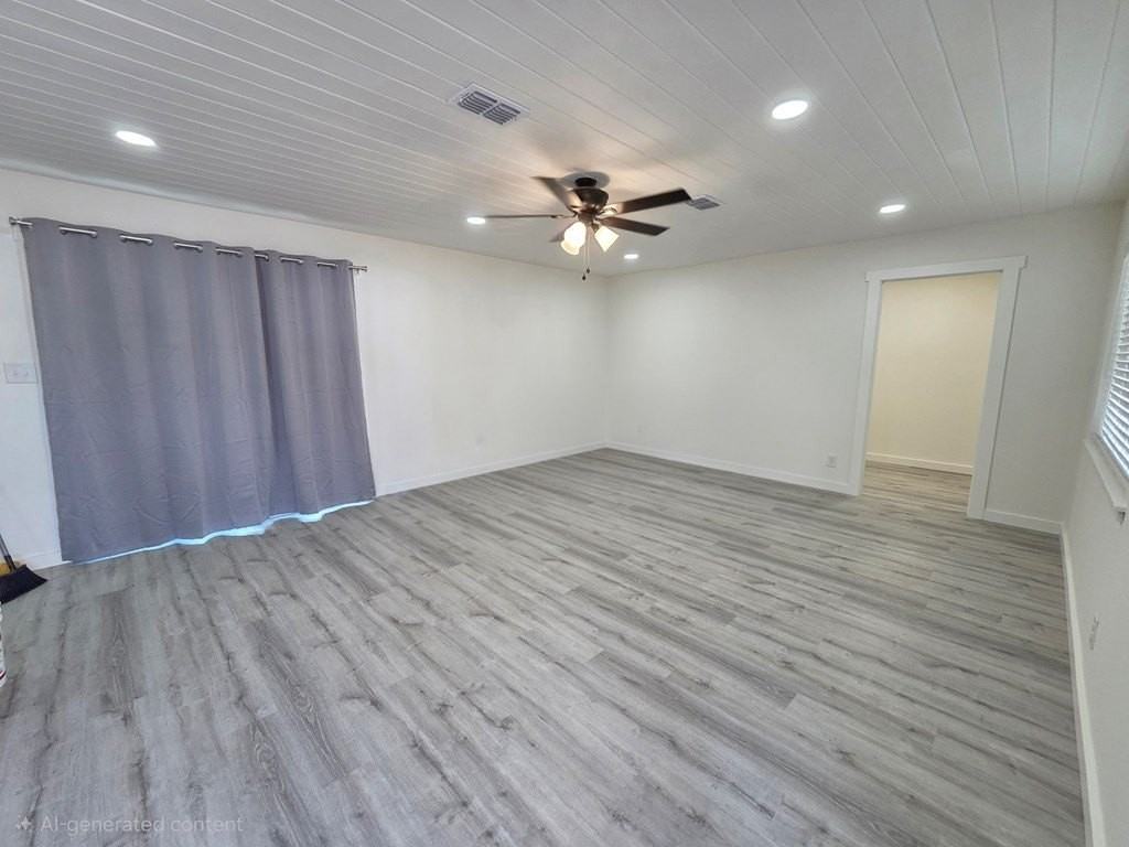 1625 North St - Photo 3 of 20