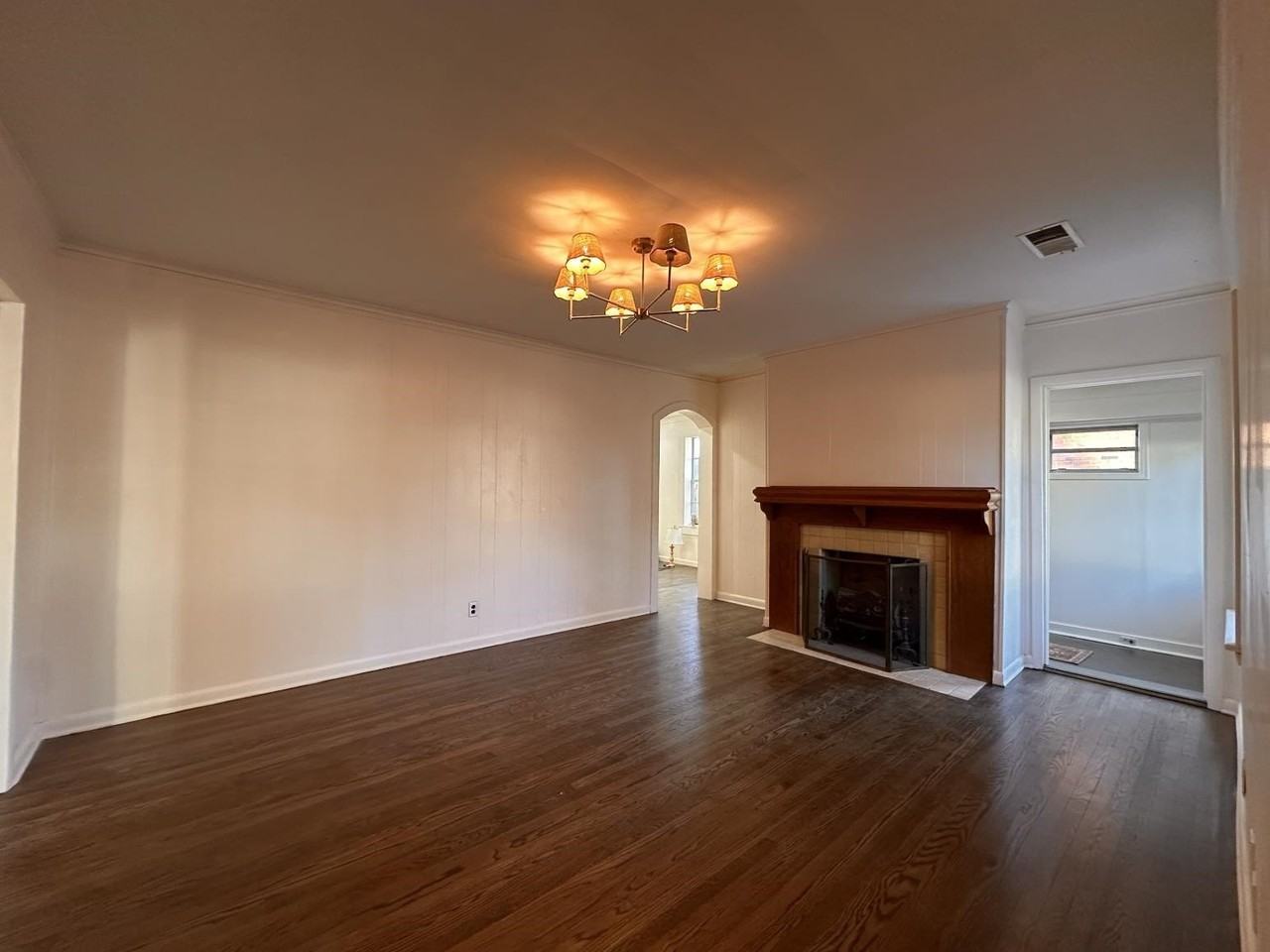 2247 Vollintine Ave - Photo 3 of 15