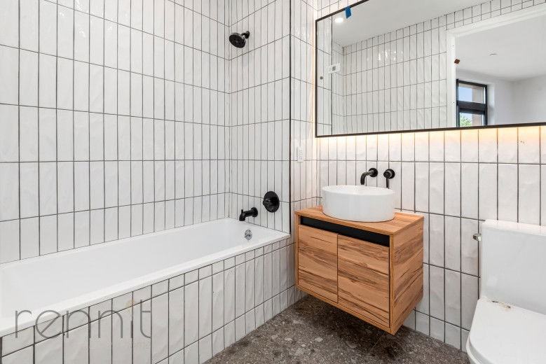 580 Classon Ave #5D - Photo 5 of 8