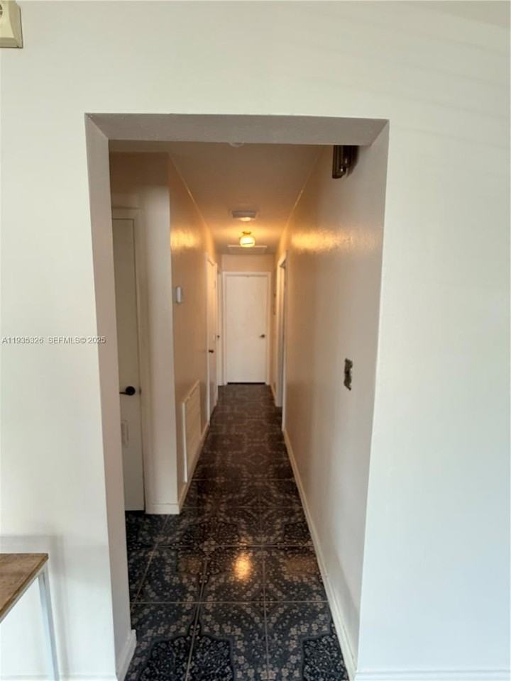 775 Nw 177th Ter - Photo 7 of 18