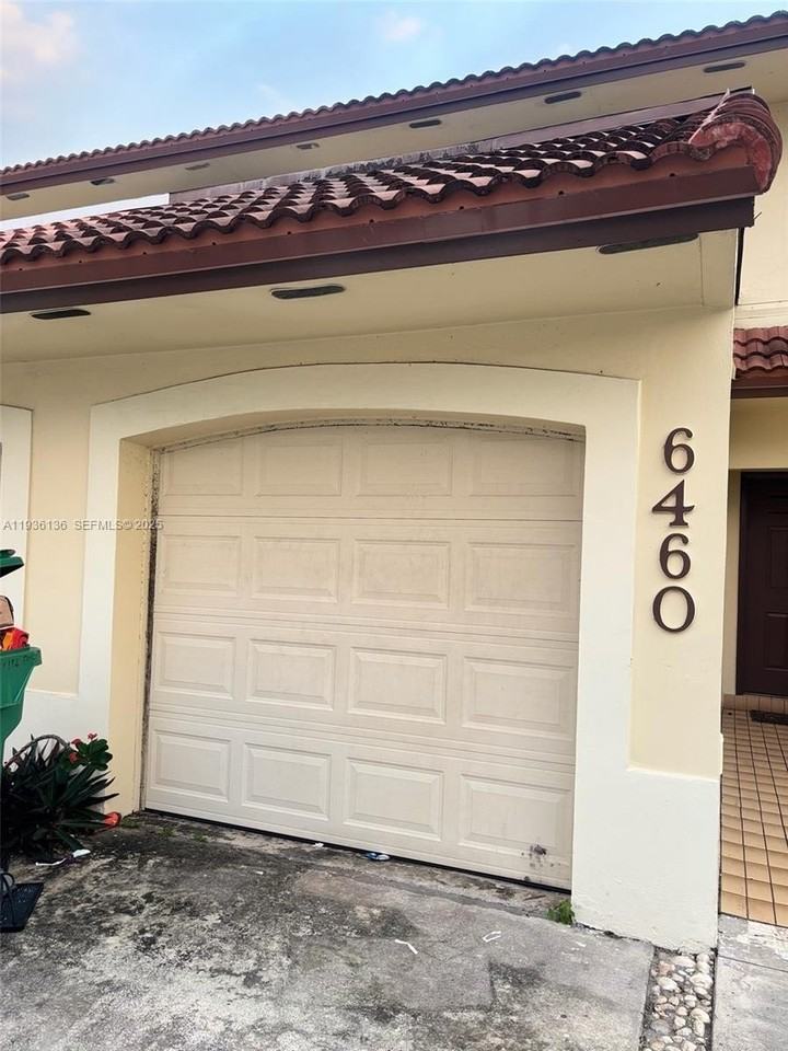 6460 Nw 192nd Ter #6460 - Photo 5 of 42