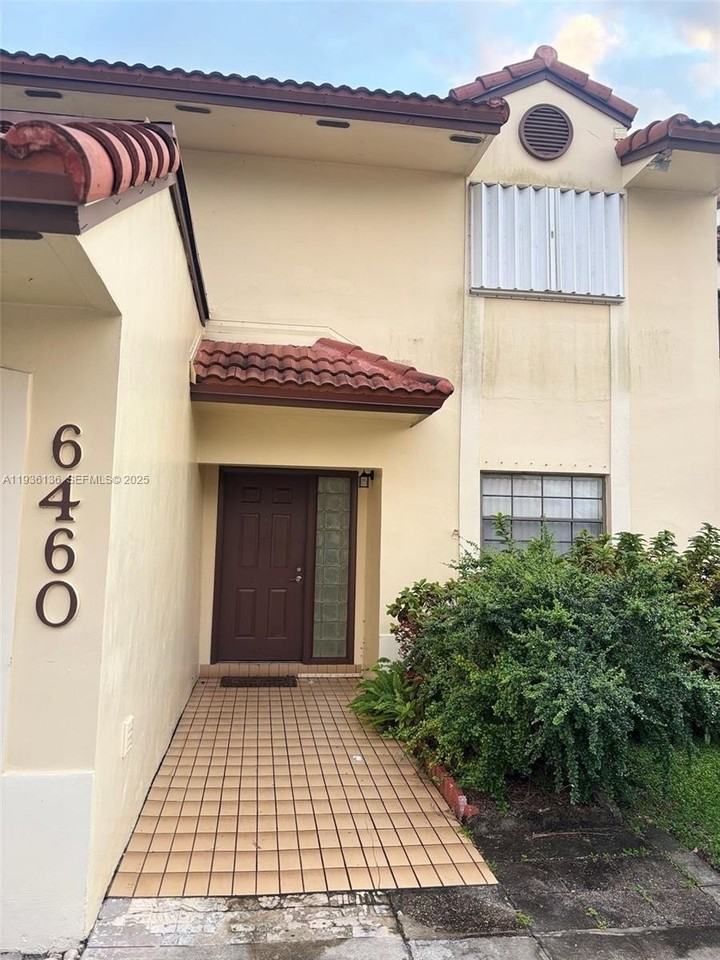 6460 Nw 192nd Ter #6460 - Photo 6 of 42