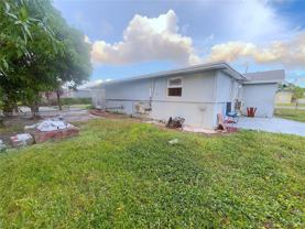 20500 Nw 28th Ave #B - Photo 1 of 1