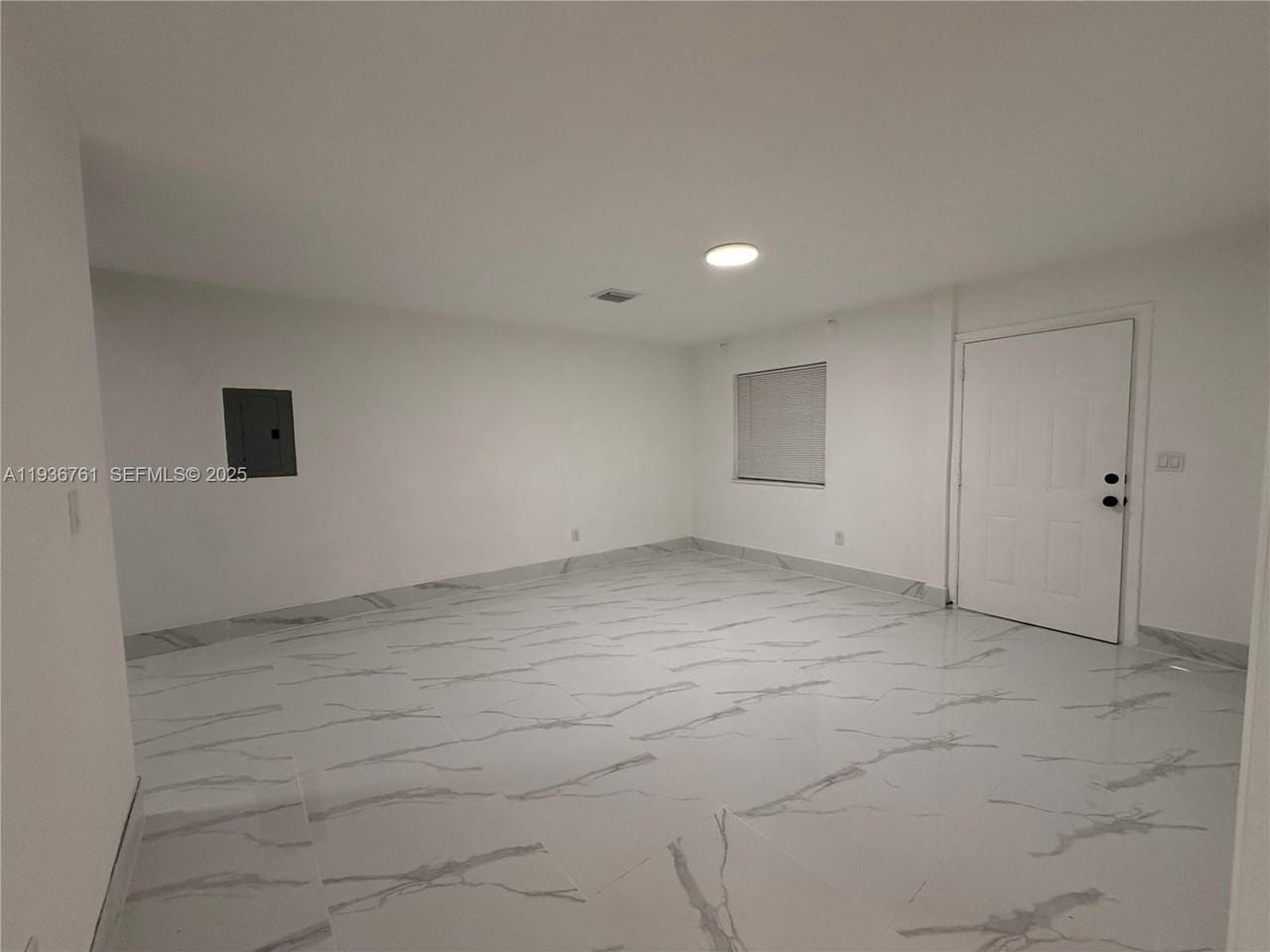 2796 Sw 34th Ct #2798 - Photo 3 of 10