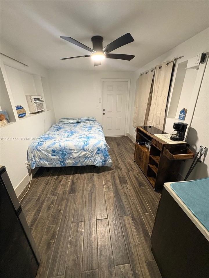 2315 Cleveland St #0 - Photo 5 of 11