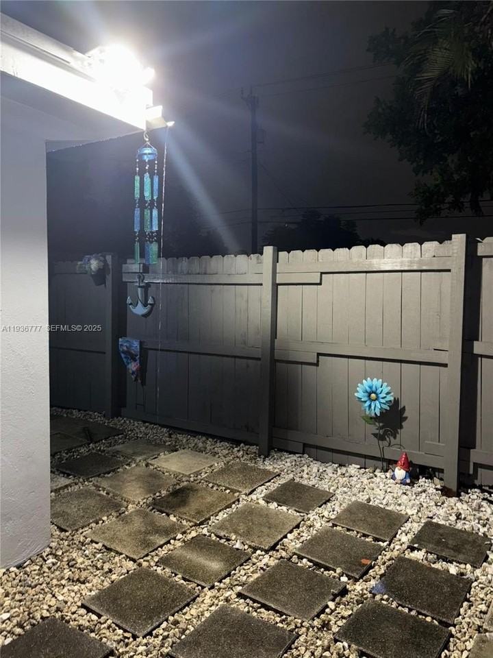 2315 Cleveland St #0 - Photo 7 of 11