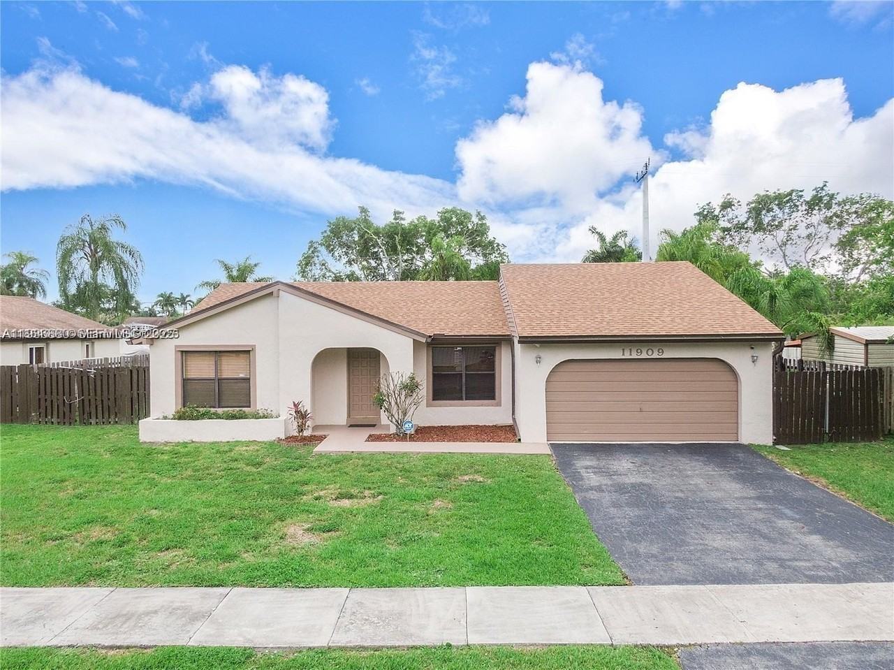 11909 Sw 48th Ct - Photo 2 of 11