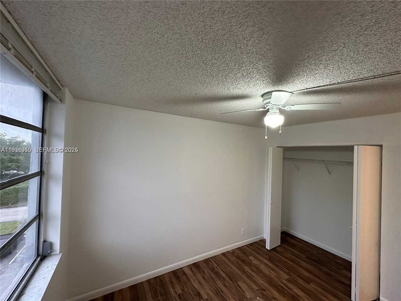 8620 N Sherman Cir #408 - Photo 6 of 6