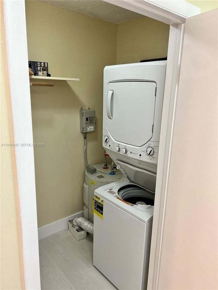 12821 Sw 43rd Dr #229 - Photo 4 of 7