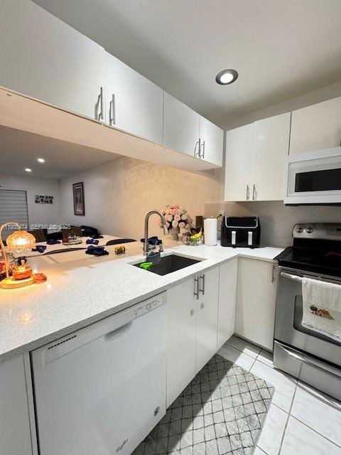 10445 Nw 11th St #201 - Photo 7 of 8