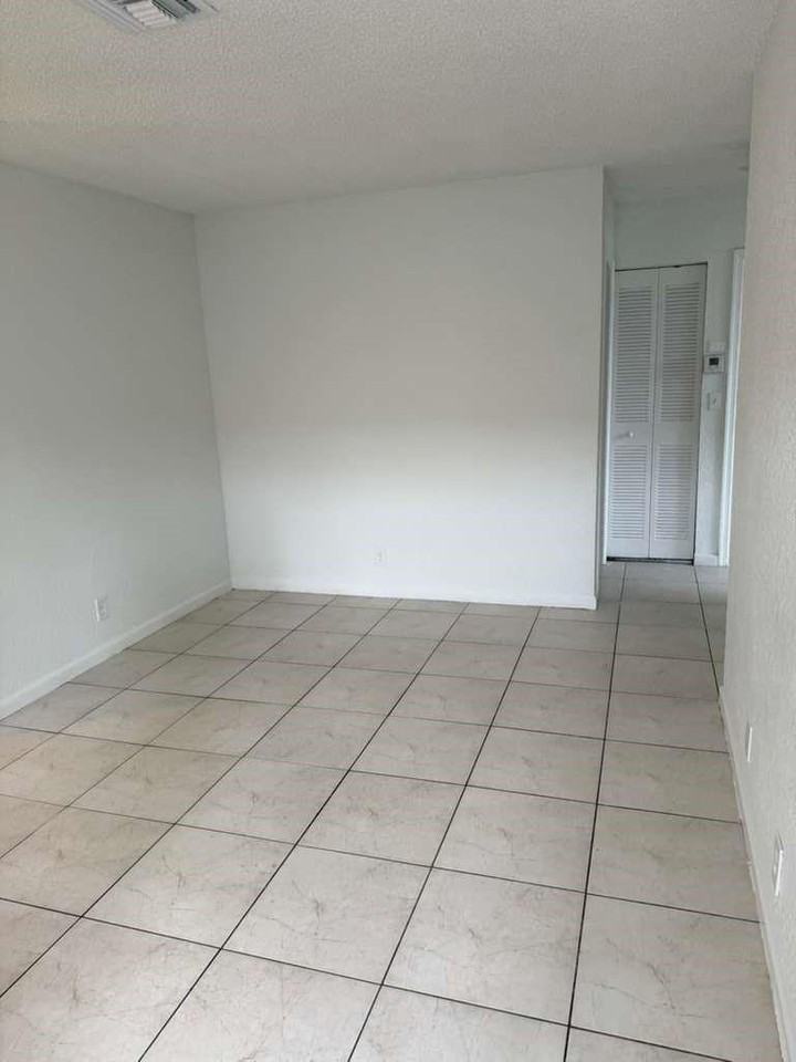 218 Nw 9th Ave - Photo 6 of 8