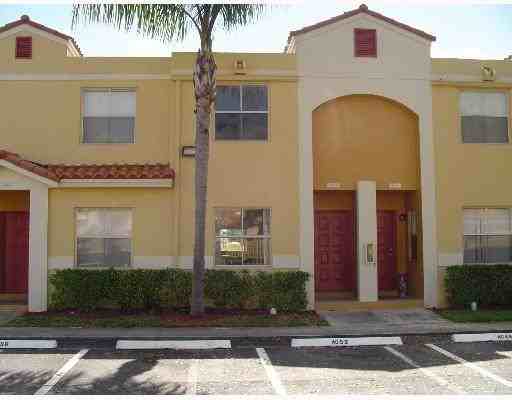 3884 Nw 90th Ave #3884 - Photo 3 of 8