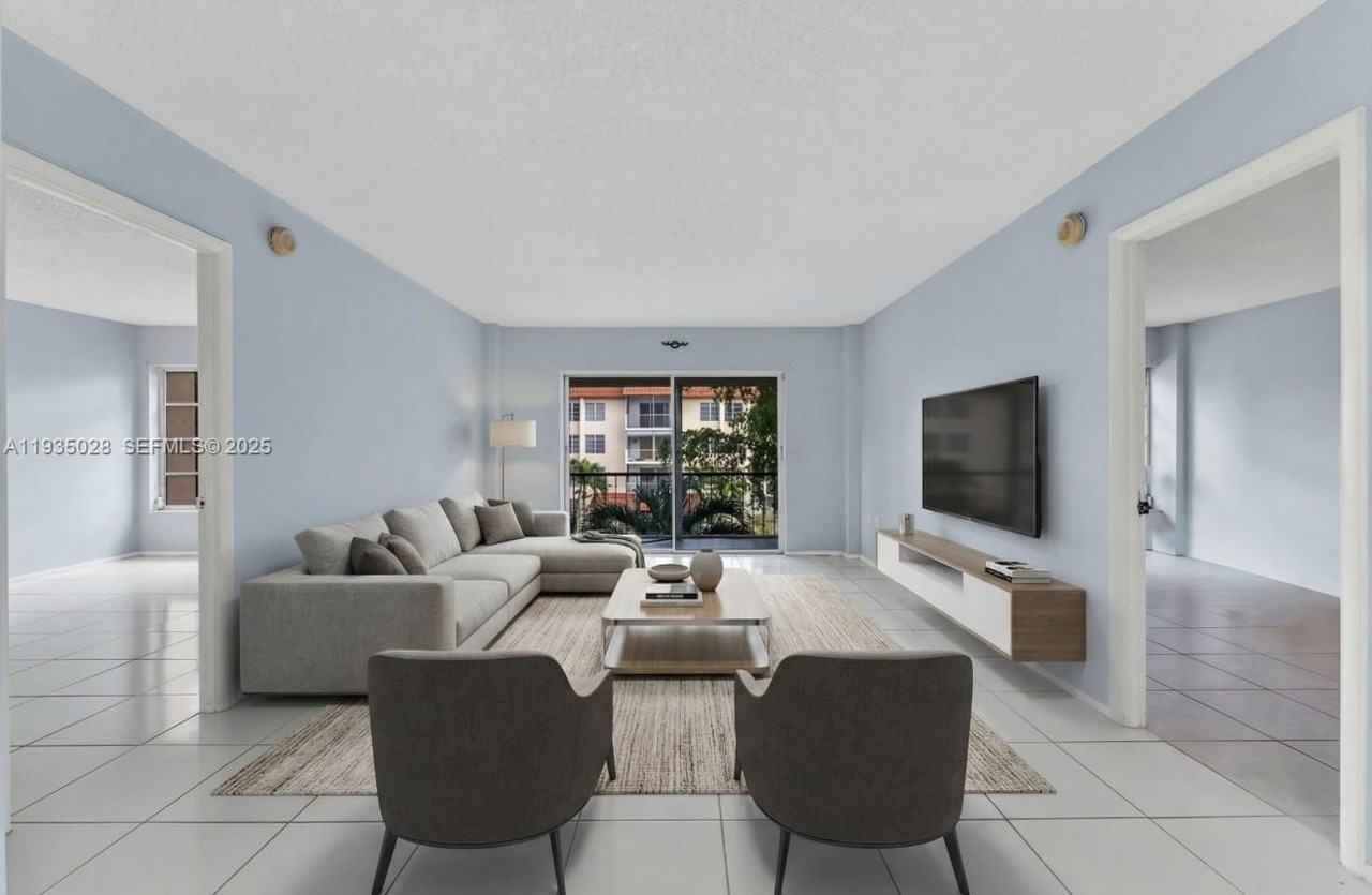 4172 Inverrary Dr #304 - Photo 2 of 8