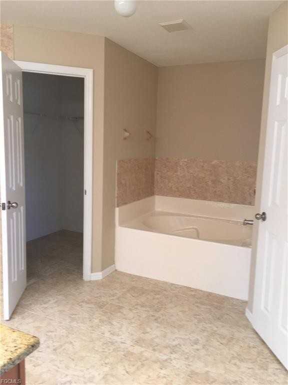 1208 Sw 35th Ter - Photo 6 of 8