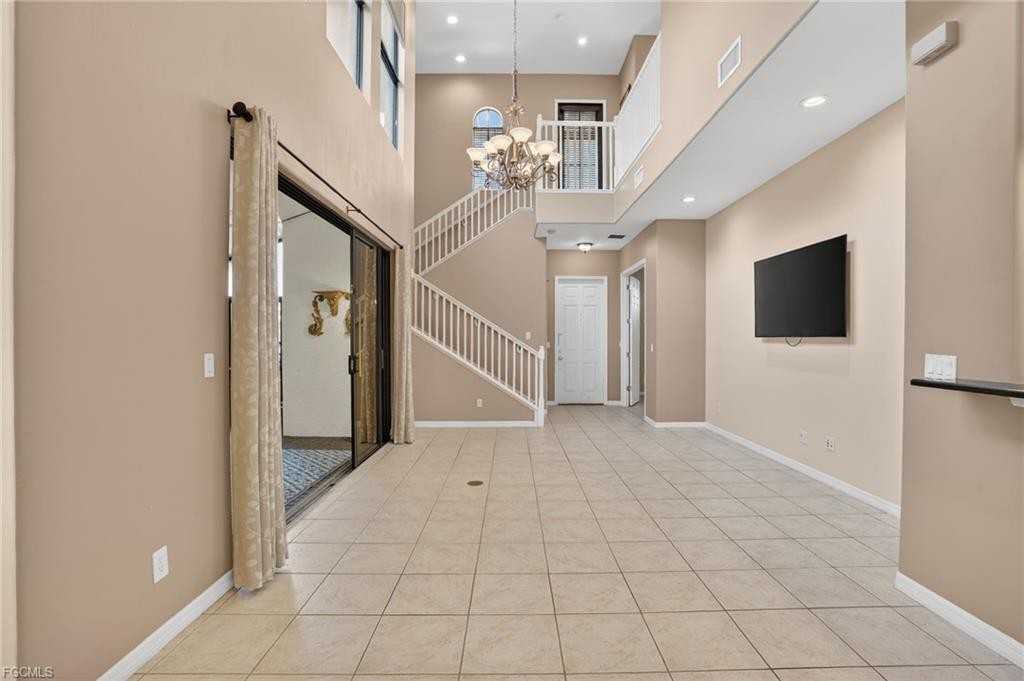 1296 Kendari Ter - Photo 2 of 8