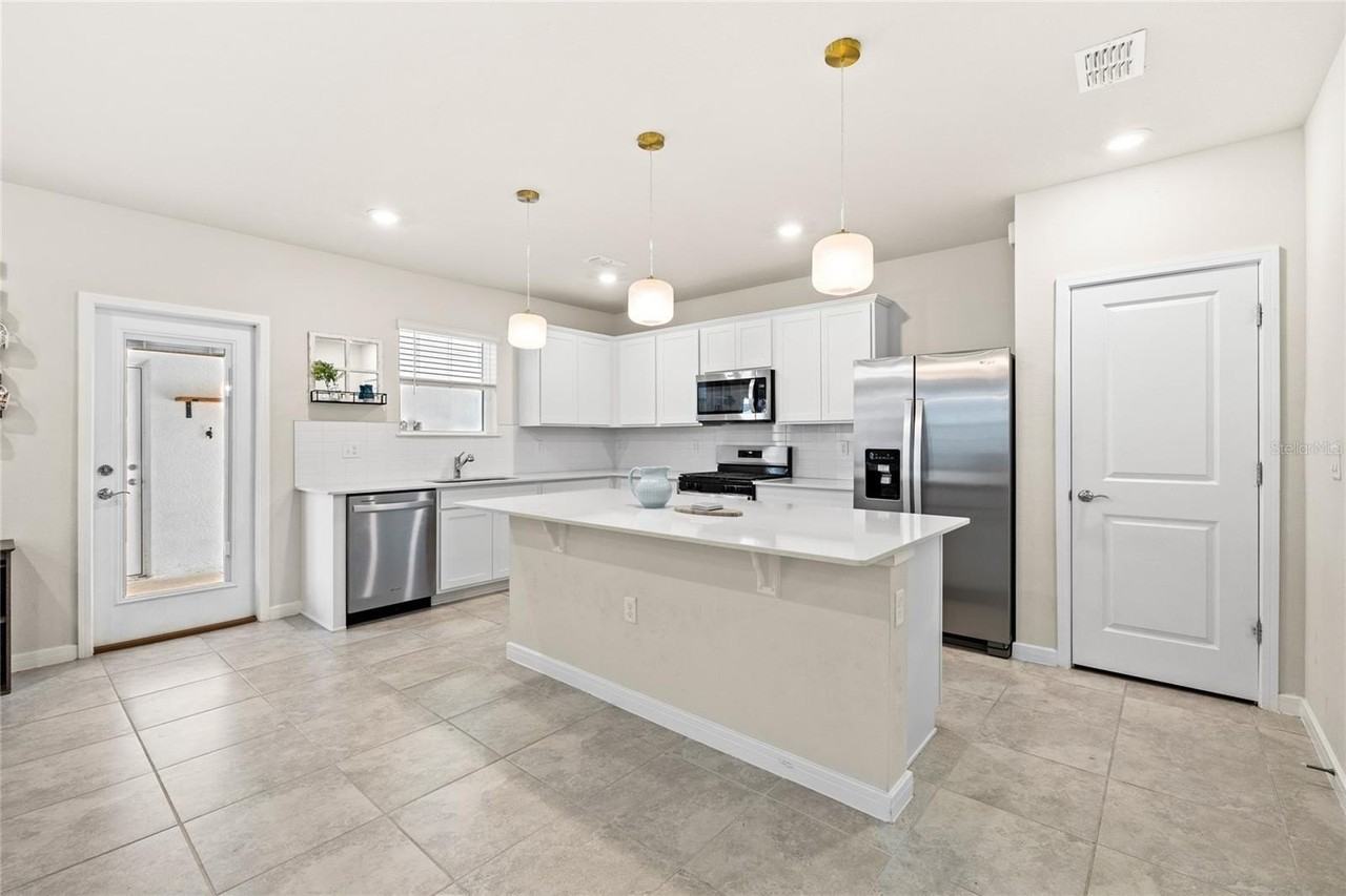 4079 Feather Tree Dr - Photo 5 of 40