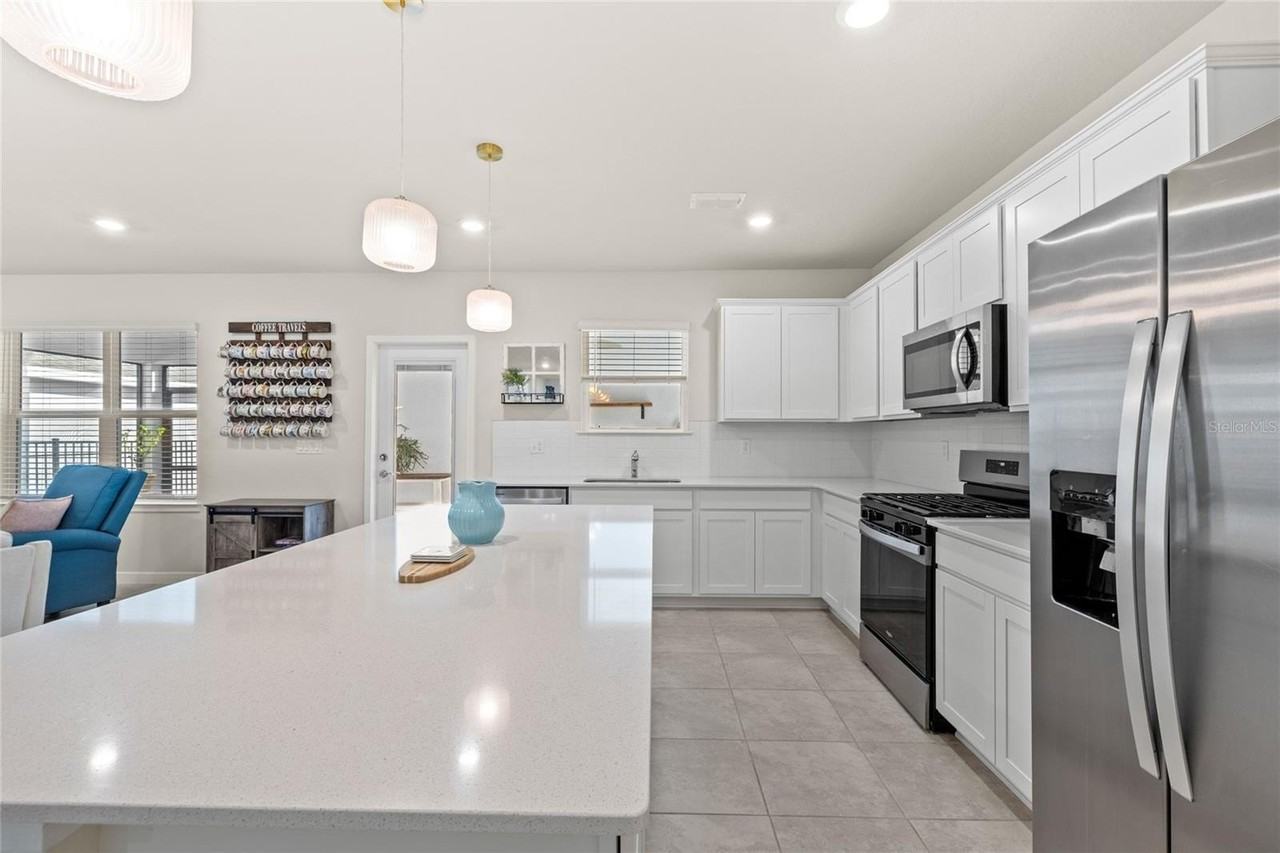 4079 Feather Tree Dr - Photo 7 of 40