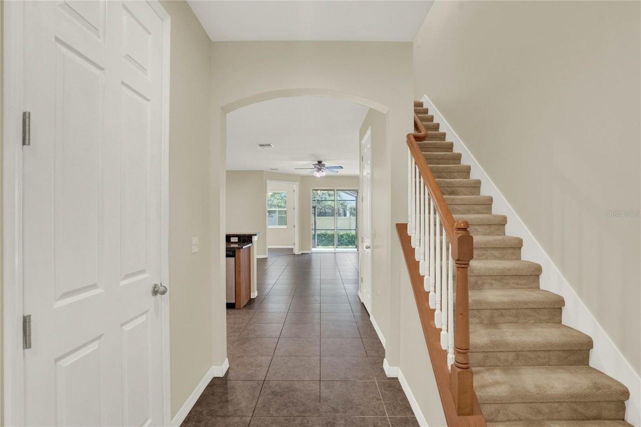 1994 Silverweed Way - Photo 4 of 42