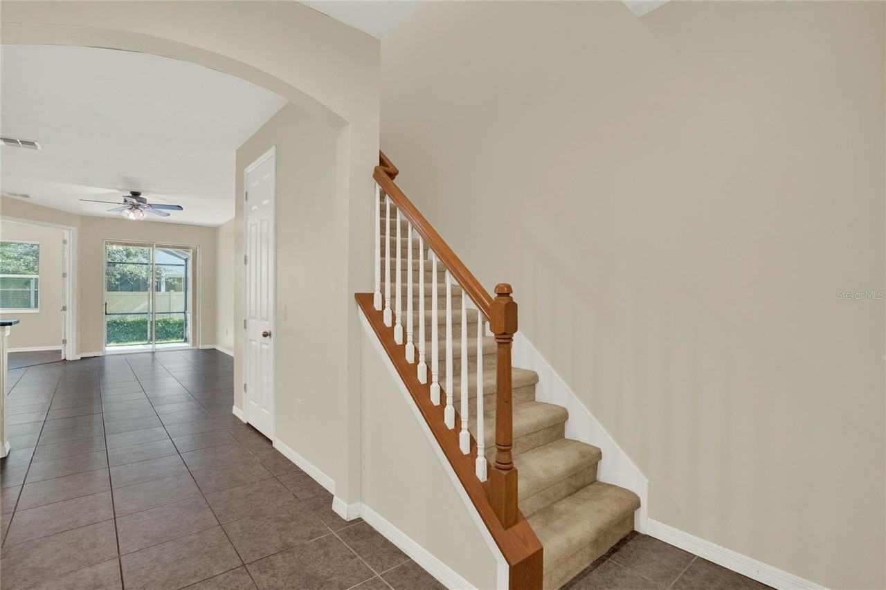 1994 Silverweed Way - Photo 5 of 42