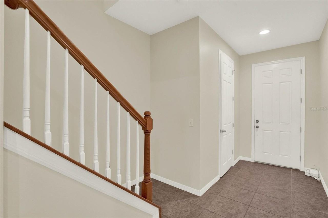 1994 Silverweed Way - Photo 6 of 42