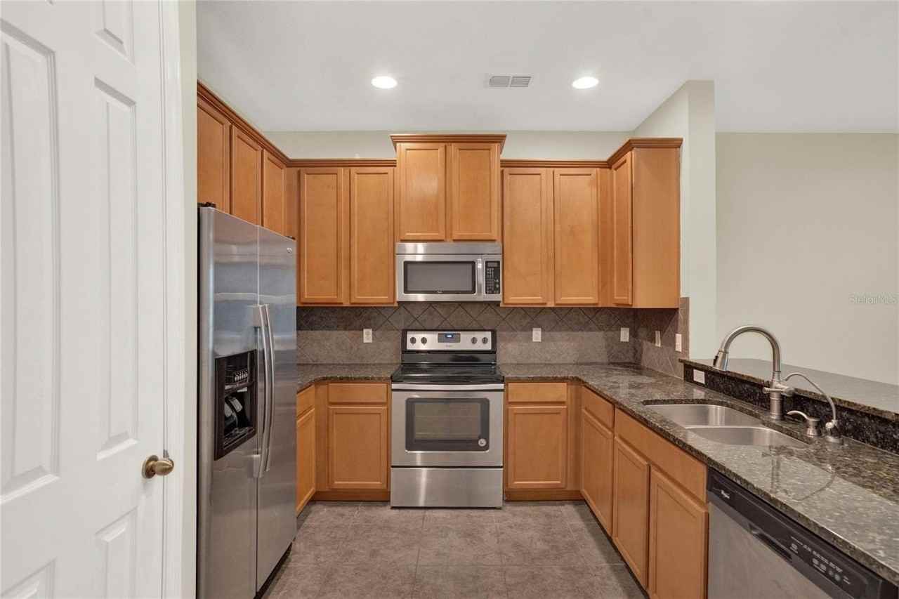 1994 Silverweed Way - Photo 7 of 42