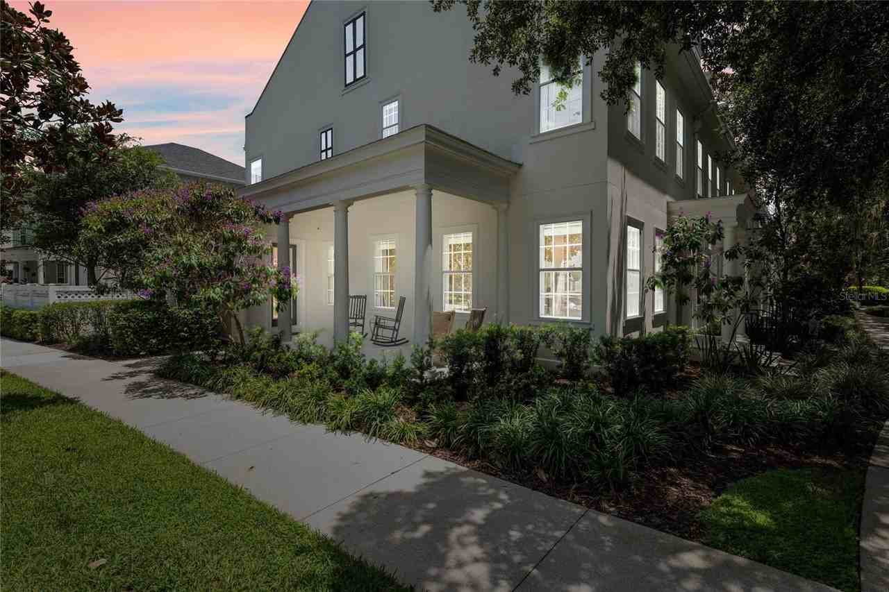 915 Greenlawn St - Photo 2 of 23